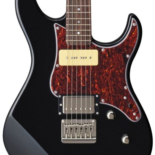 Yamaha Pacifica 311H Electric Guitar in Black in stock
