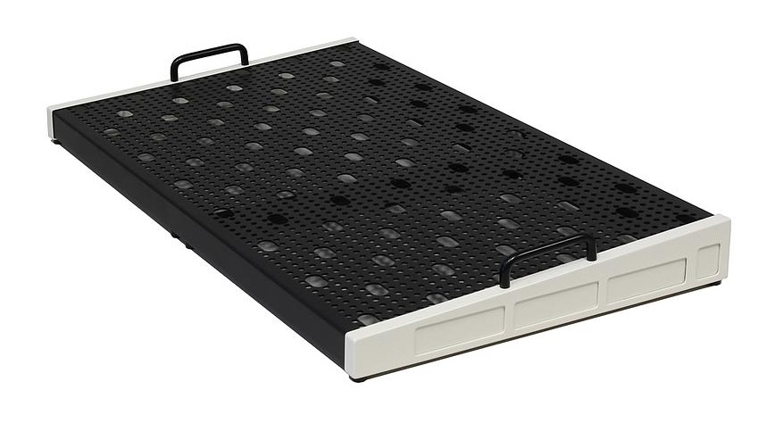 Temple Audio Templeboard TRIO 16.5x28in Pedalboard in Vintage White out of stock